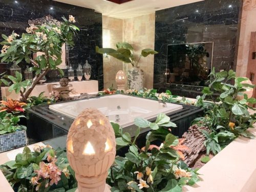 台北住宿推薦。大直薇閣，直送峇厘島，既能泡澡又有桑拿，專屬KTV包廂三小時一人才六百塊!?